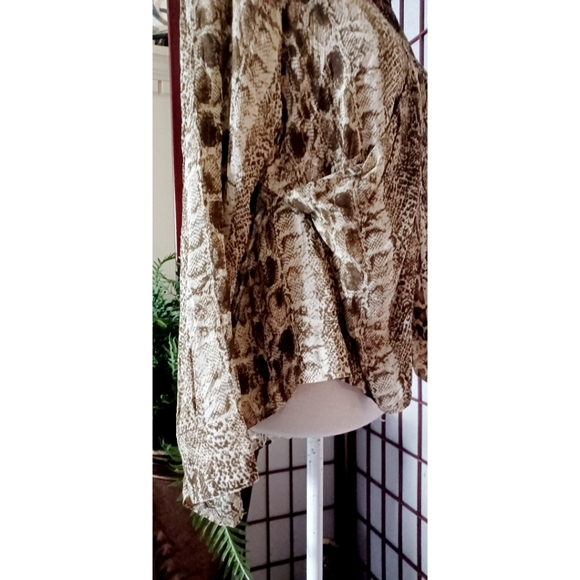 Epique Moi Women's Brown/Tan Runched Snake Print Button Front Blouse - Picture 8 of 16